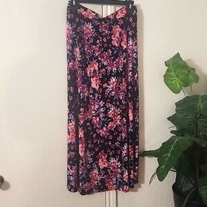 Evans-Picone Flower Skirt